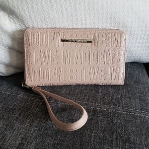 Steve madden wallet